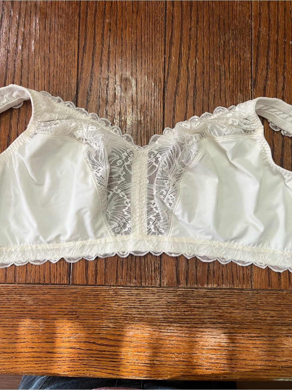 Breezies Soft Support Lace Wirefree Bra 3X White A713658 No Padding